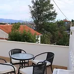 In - Insel Krk 26695 Hébergement de vacances Šilo
